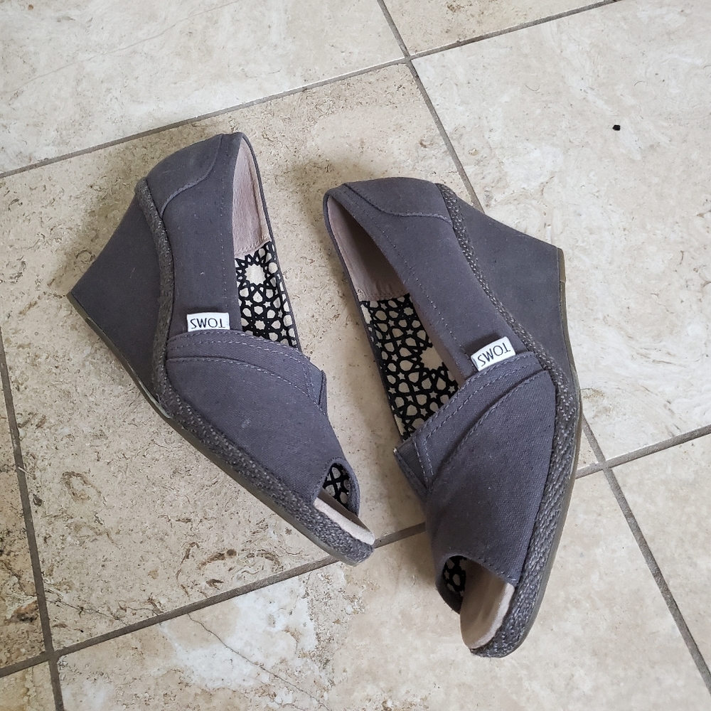 Toms Calypso Peep Toe Wedge Heel Shoes Canvas Gray Size 9.5